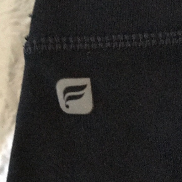 Fabletics Capri - Picture 6 of 7